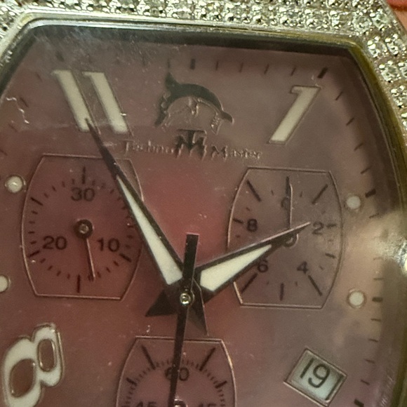 Women's Silver and Pink Watch authentic - Picture 10 of 10